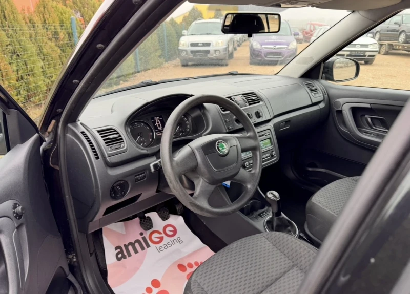 Skoda Fabia 1.2i, снимка 5 - Автомобили и джипове - 52865195