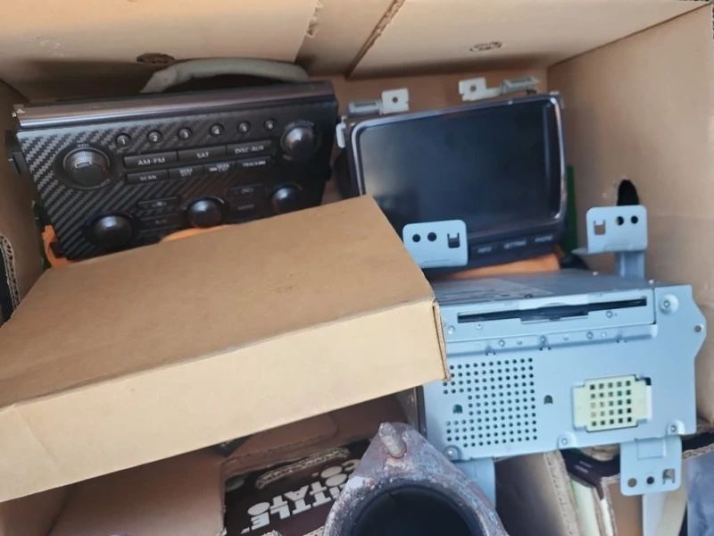 Nissan Gt-r * Black Edition * CARFAX * БЕЗ ПЪРВОНАЧАЛНА ВНОСКА, снимка 13 - Автомобили и джипове - 52990233