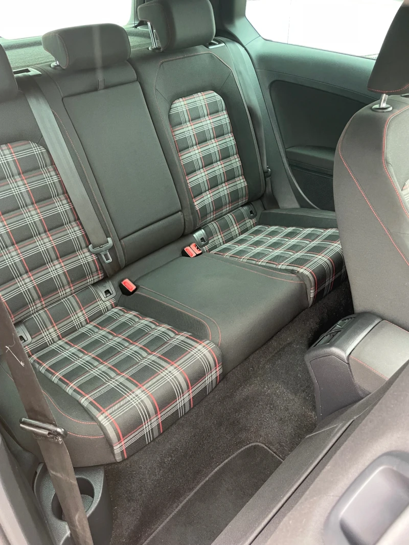 VW Golf 2.0TSI-GTI-220к.с., снимка 11 - Автомобили и джипове - 53294143
