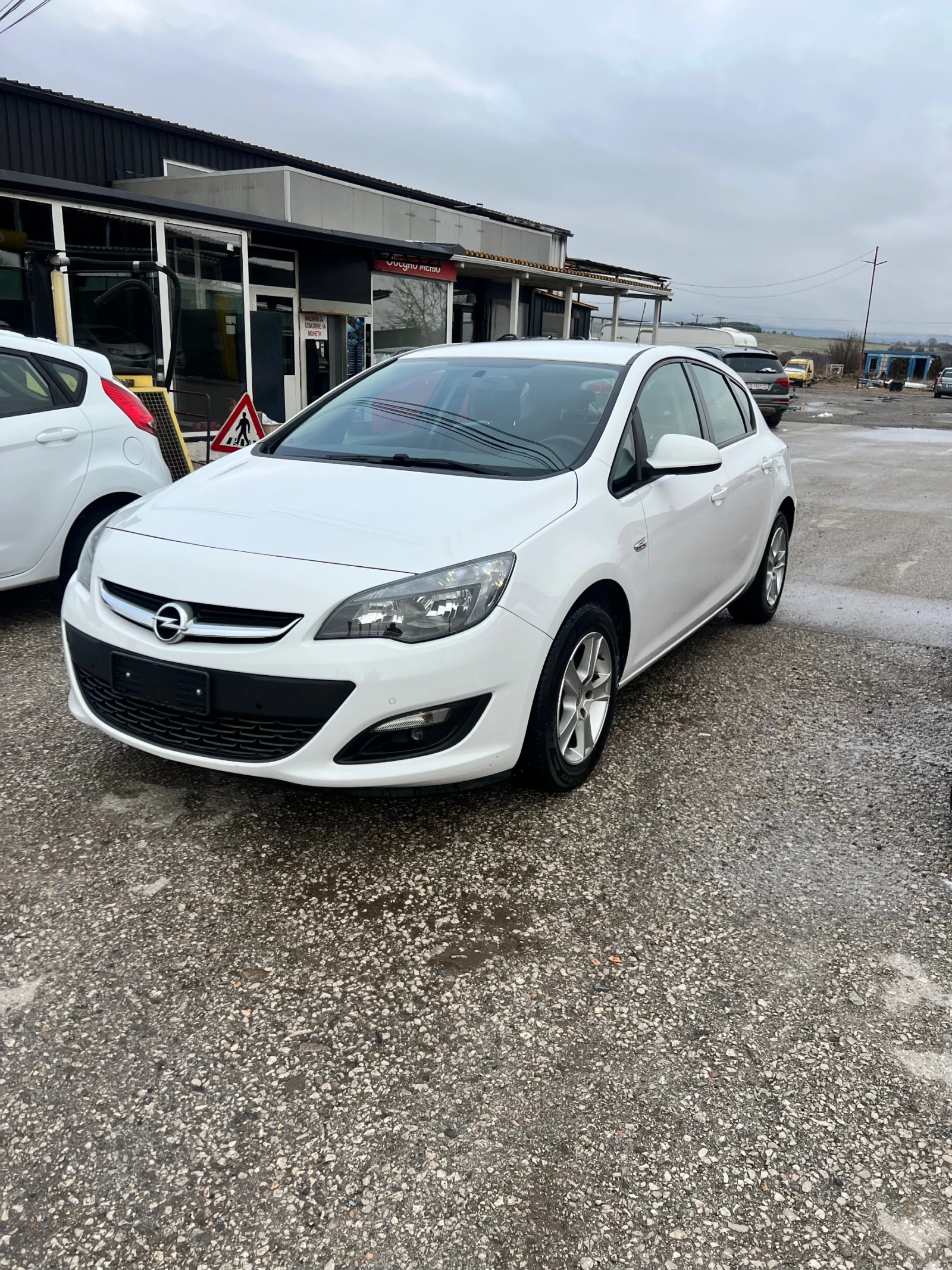 Opel Astra 1.7D COSMO EVRO5B - [1] 