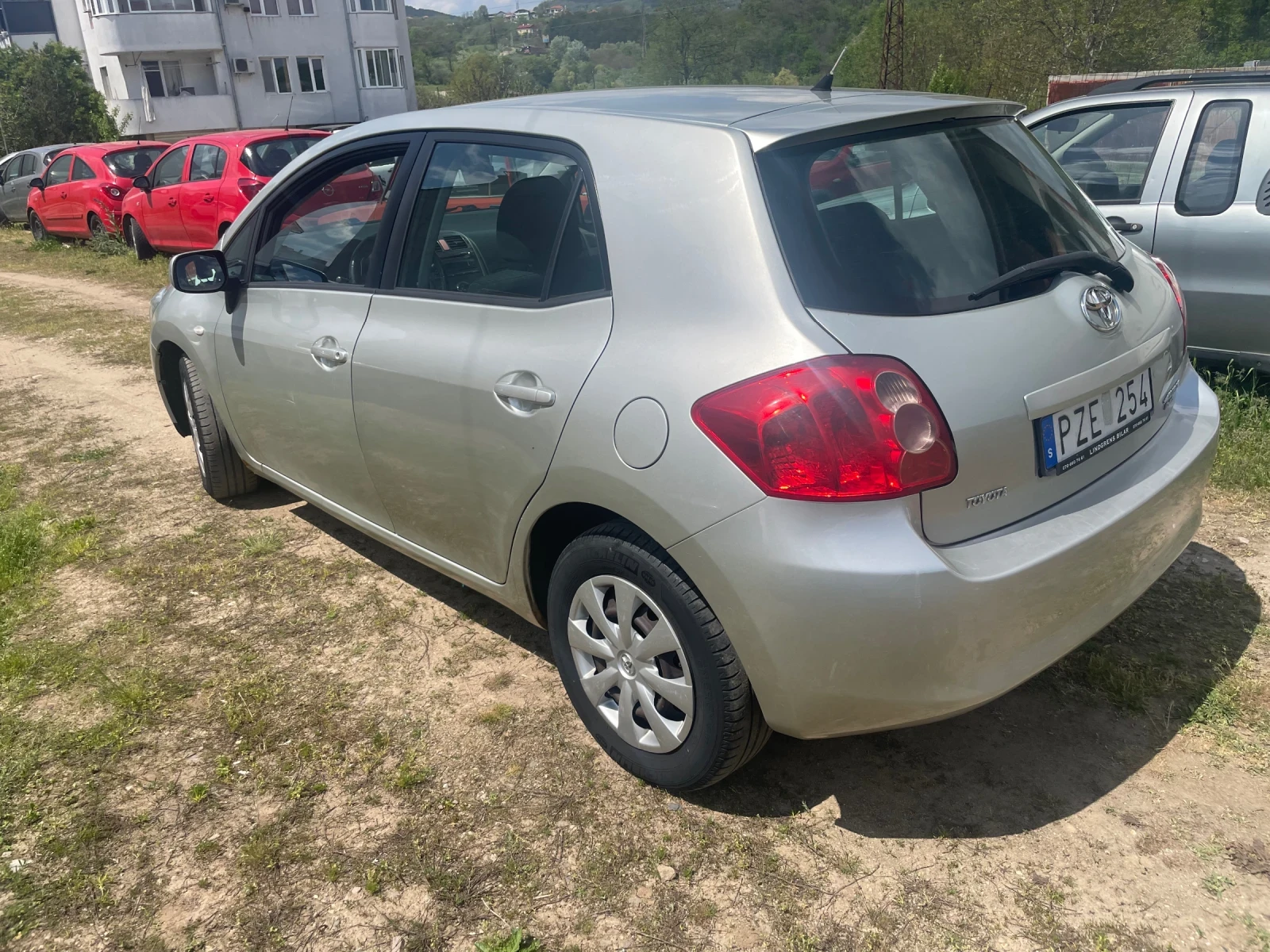 Toyota Auris 1.4 D - изображение 4