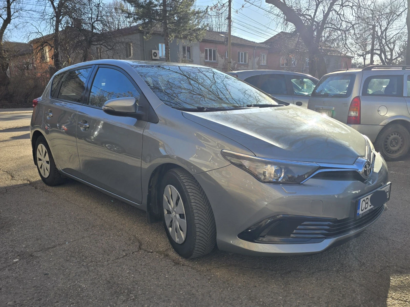 Toyota Auris Toyota Auris 1.33 Dual VVT-i (99кс)  - изображение 8