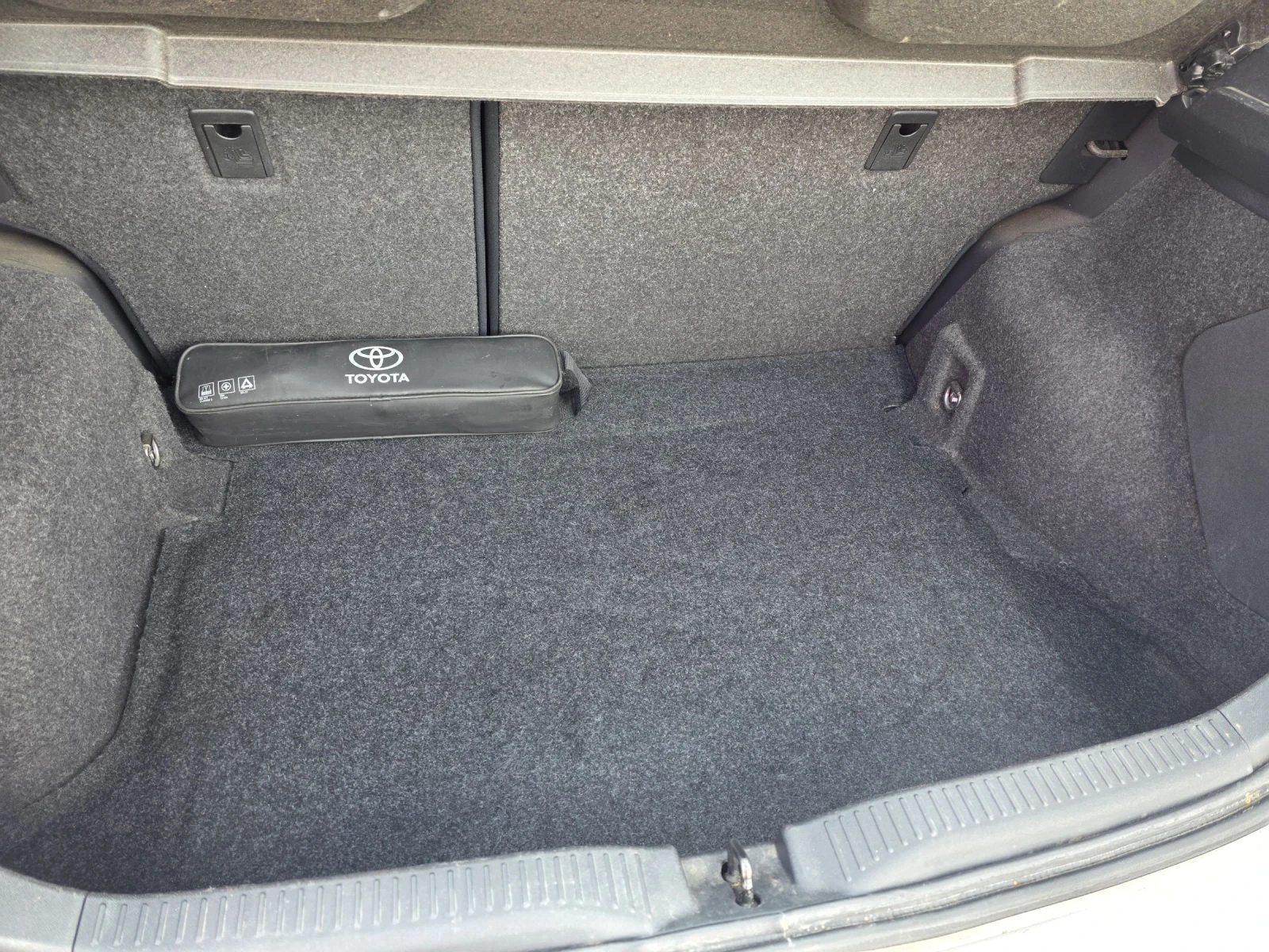 Toyota Auris 1.6 NAVI FACELIFT - изображение 7