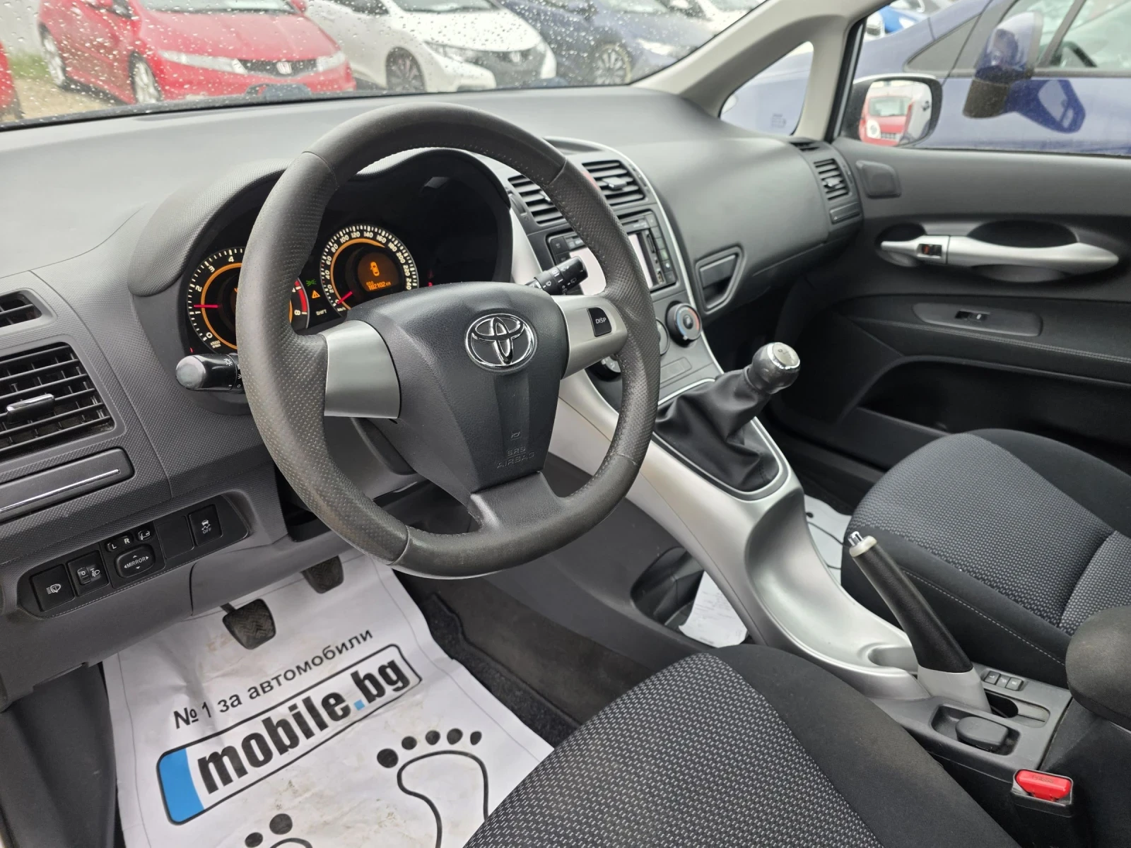 Toyota Auris 1.6 NAVI FACELIFT - изображение 10