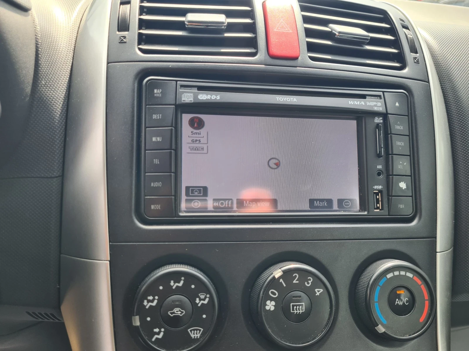 Toyota Auris 1.6 NAVI FACELIFT - изображение 8