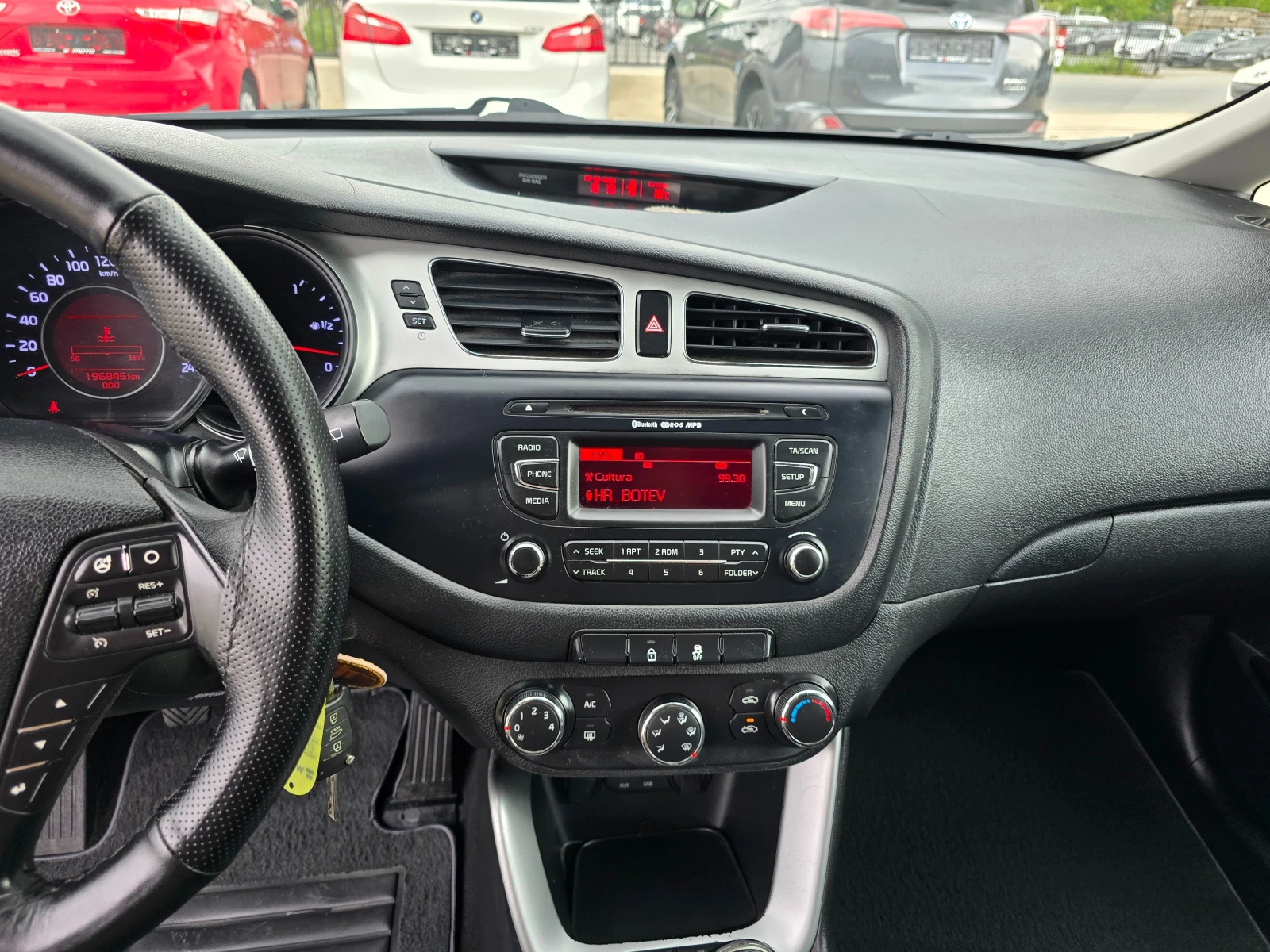 Kia Ceed 1.6CRDI, 110к.с., 6 скорости, Евро 5! | Mobile.bg — изображение 12