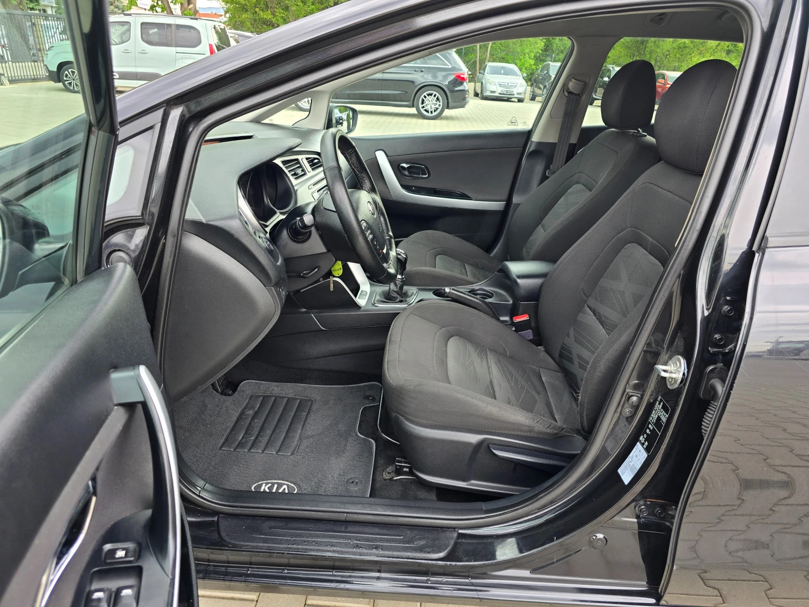 Kia Ceed 1.6CRDI, 110к.с., 6 скорости, Евро 5! - изображение 10