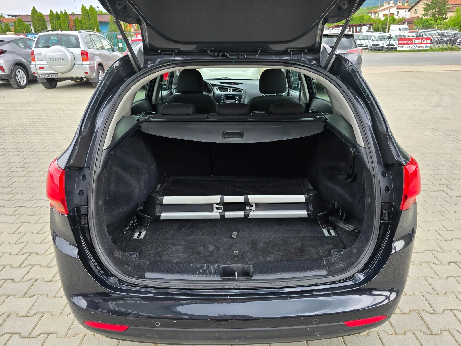 Kia Ceed 1.6CRDI, 110к.с., 6 скорости, Евро 5! | Mobile.bg — изображение 14