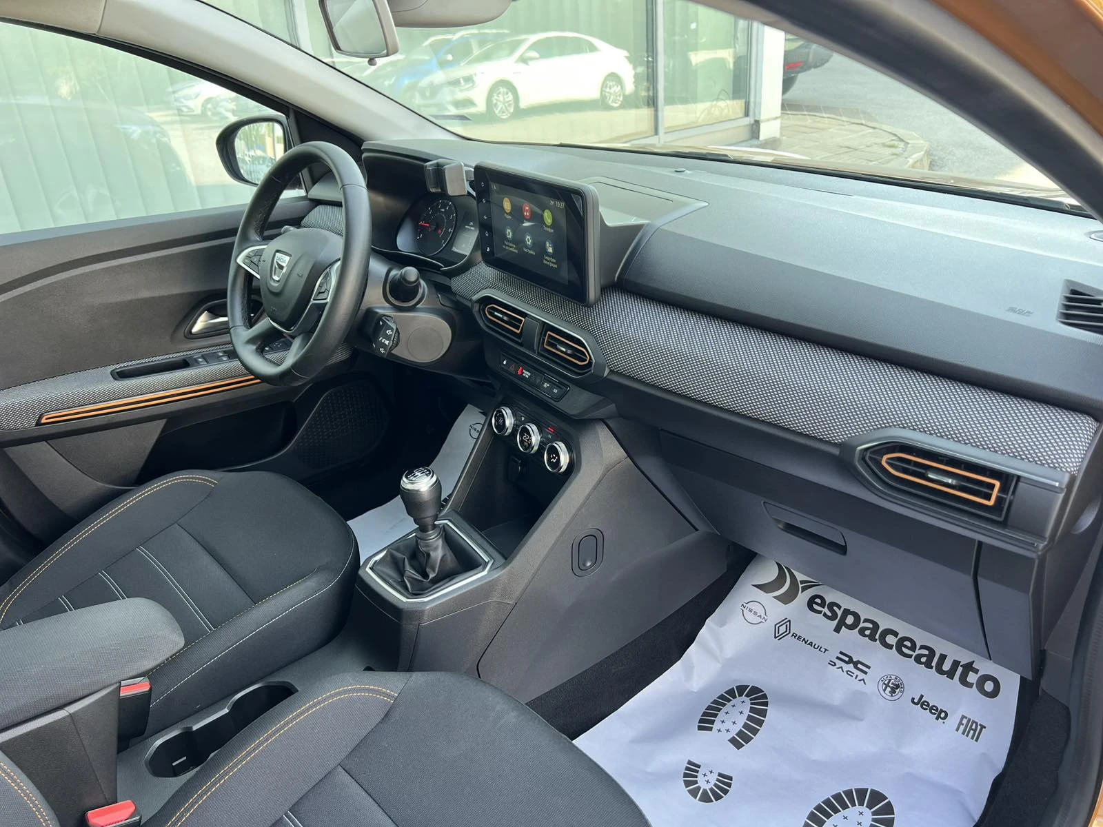 Dacia Sandero Stepway 1.0 TCe / 100 к.с. / ECO-G / ГАРАНЦИЯ - изображение 8
