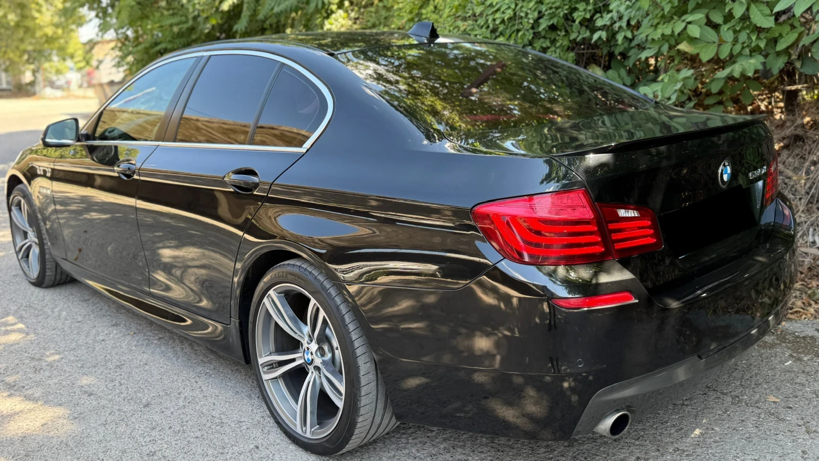 BMW 535 * HEAD UP* XD* DISTRONIC* M-PACK* 360 * LASSER* TO, снимка 5 - Автомобили и джипове - 55648323