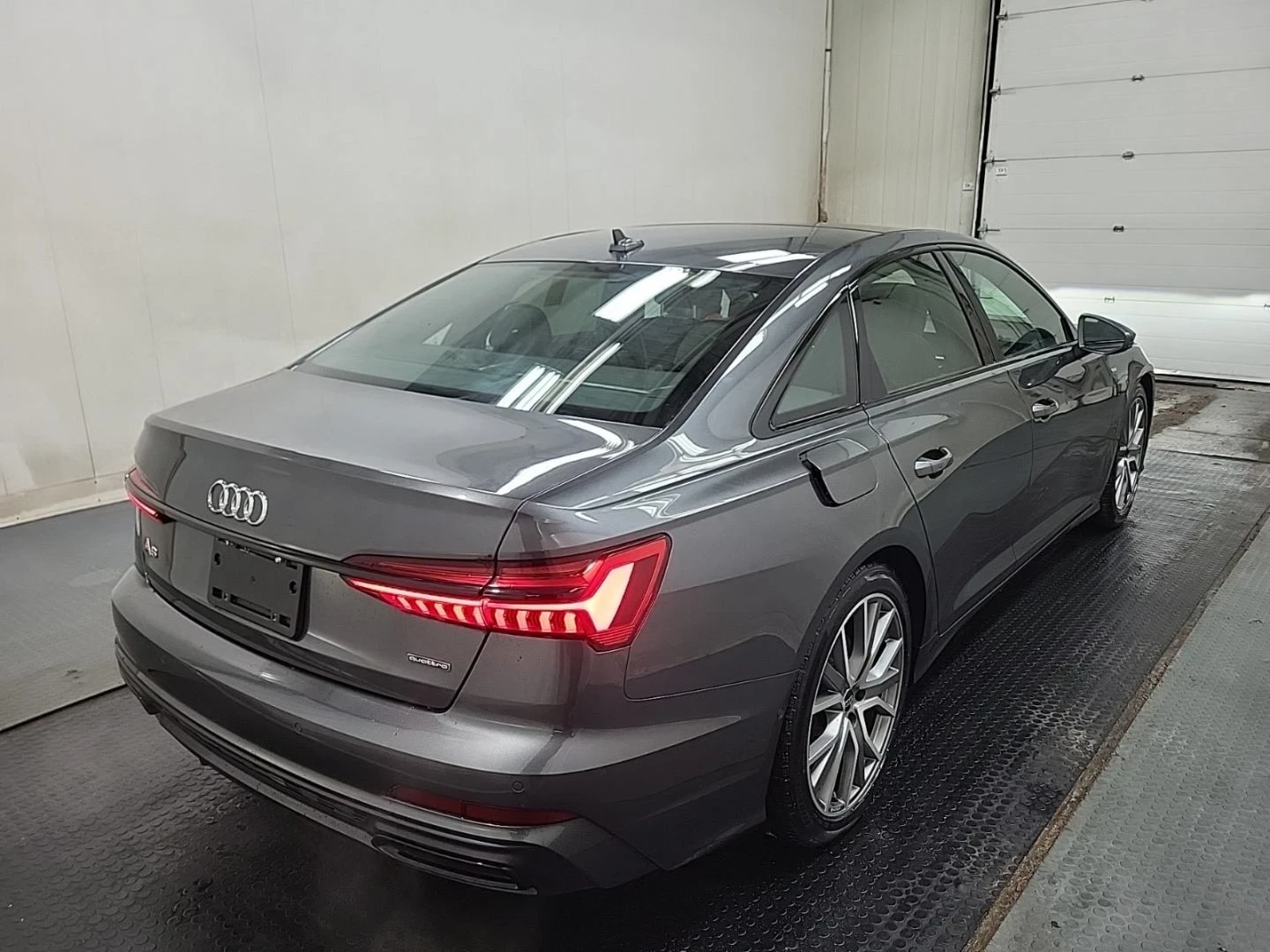 Audi A6 CARFAX  - изображение 5