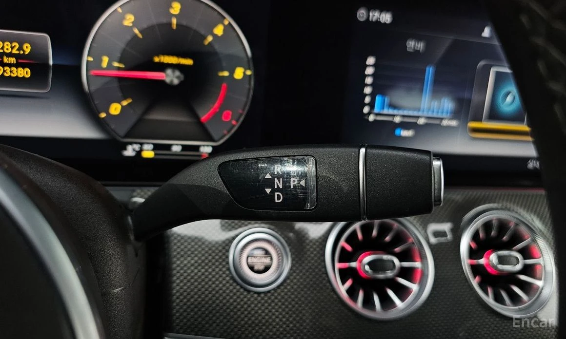 Mercedes-Benz CLS 300  - изображение 9