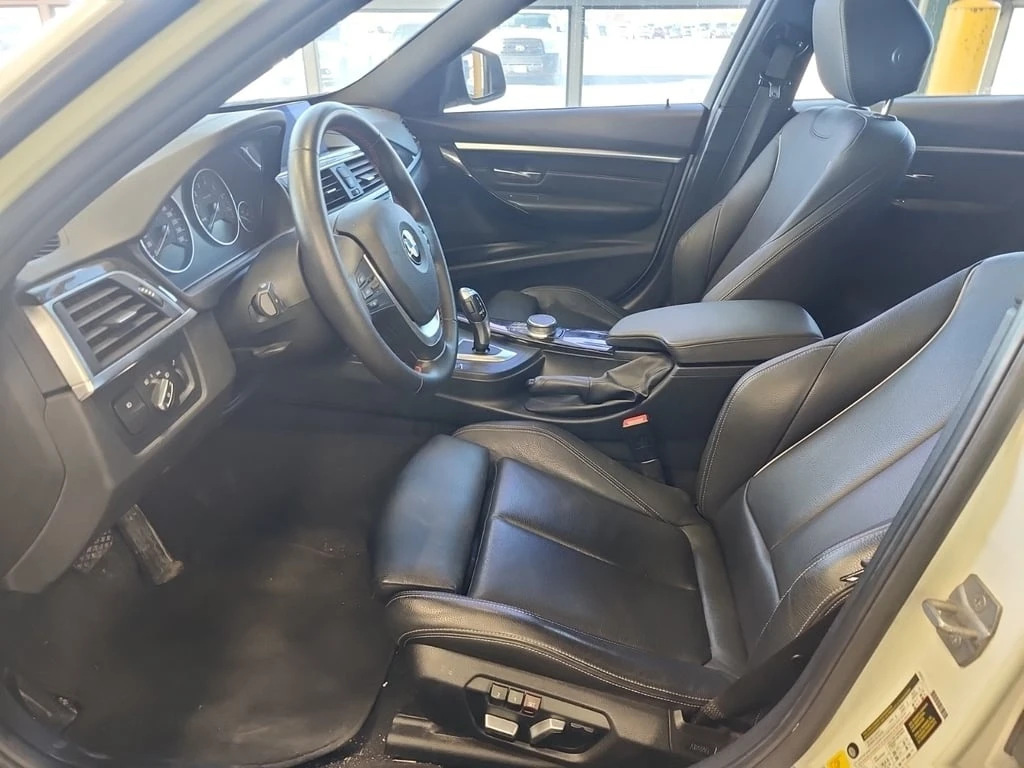 BMW 330 * 330I XDRIVE * CARFAX * ��� ������������ ������ | Mobile.bg � ����������� 5