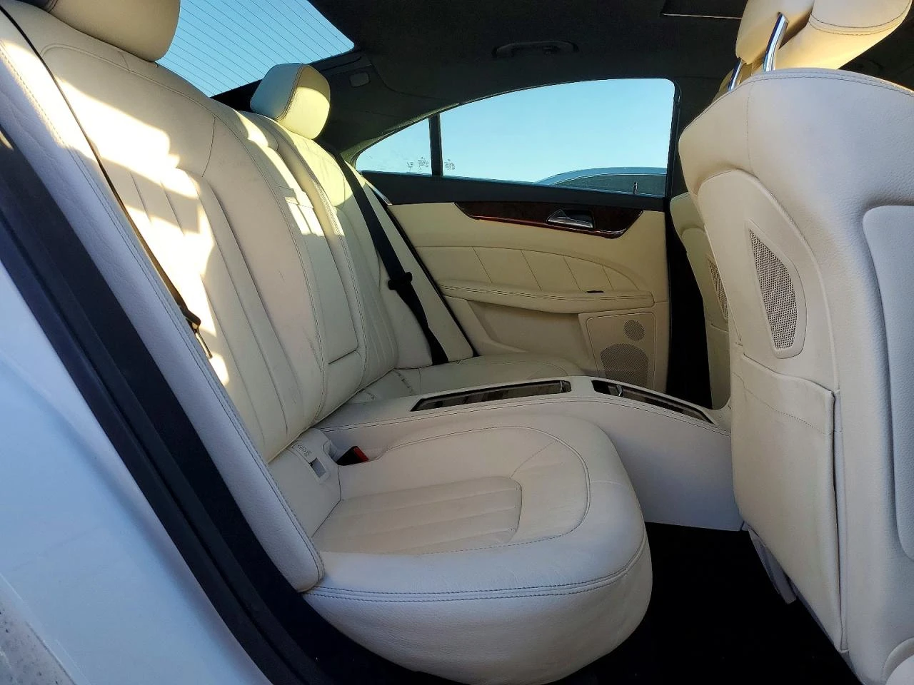 Mercedes-Benz CLS 550 360CAMERA* H&K SOUND* COOLED SEATS* KEYLESS*  - изображение 9