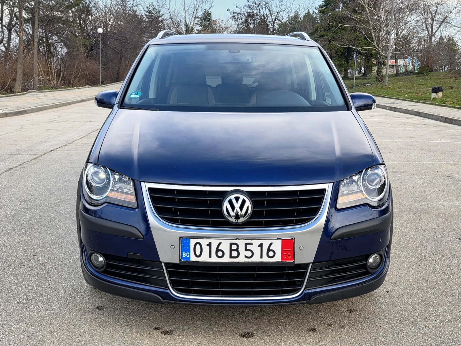 VW Touran 1.9TDi CROSS - изображение 2