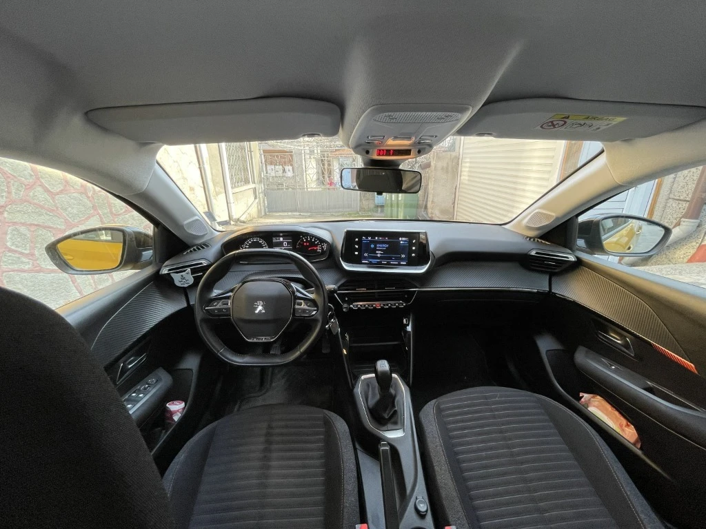 Peugeot 208 1.2, снимка 3 - Автомобили и джипове - 53869219