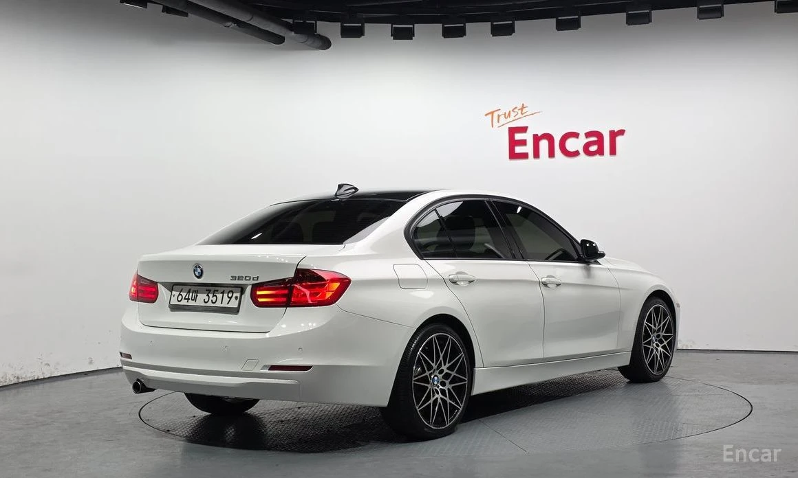 BMW 320, снимка 2 - Автомобили и джипове - 54284582