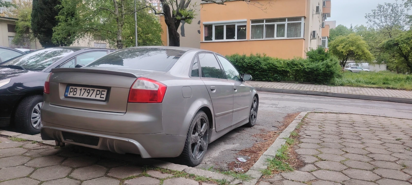 Audi A4 1.9tdi, снимка 9 - Автомобили и джипове - 54369456