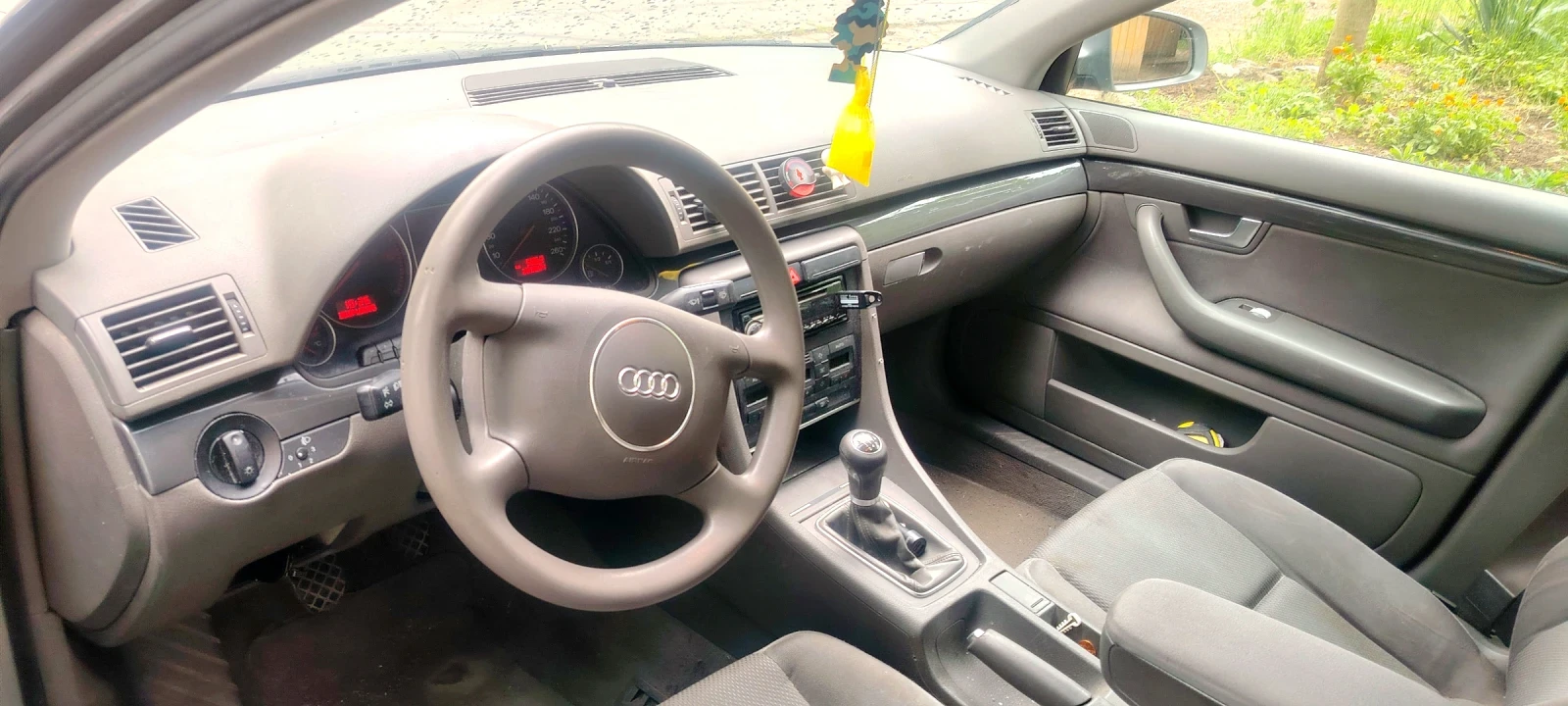 Audi A4 1.9tdi, снимка 5 - Автомобили и джипове - 54369456