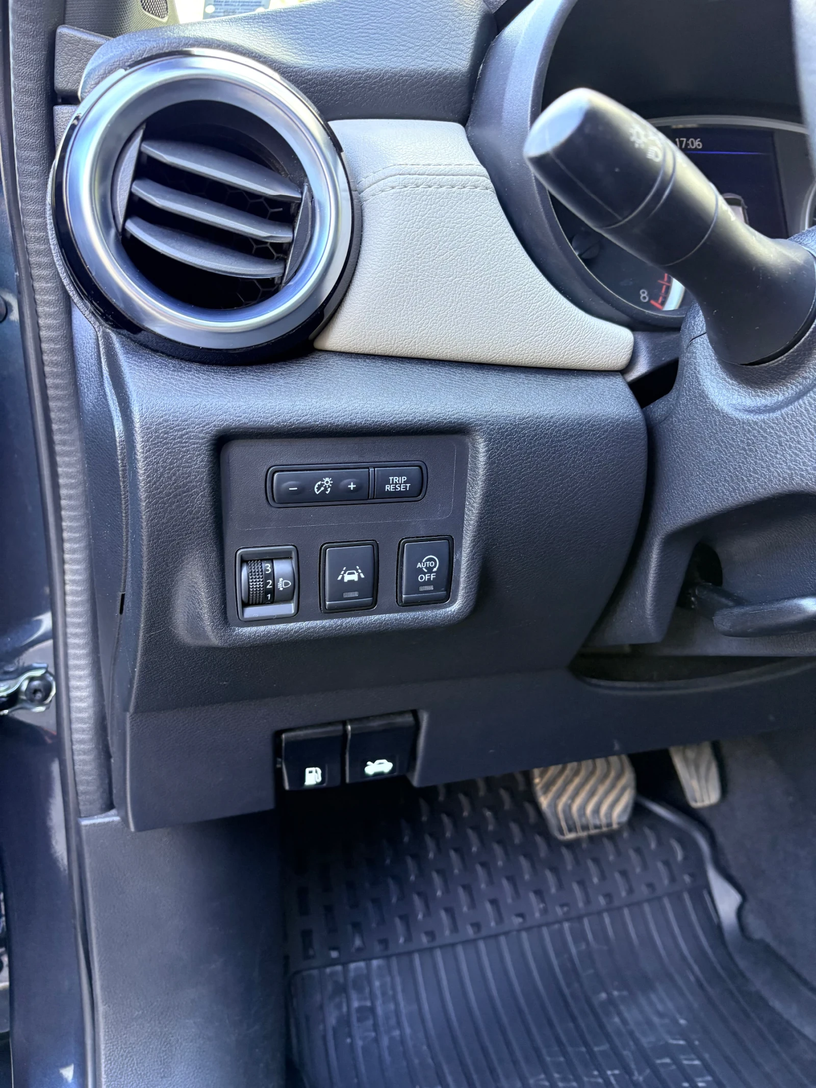 Nissan Micra N-design, снимка 11 - Автомобили и джипове - 54393350
