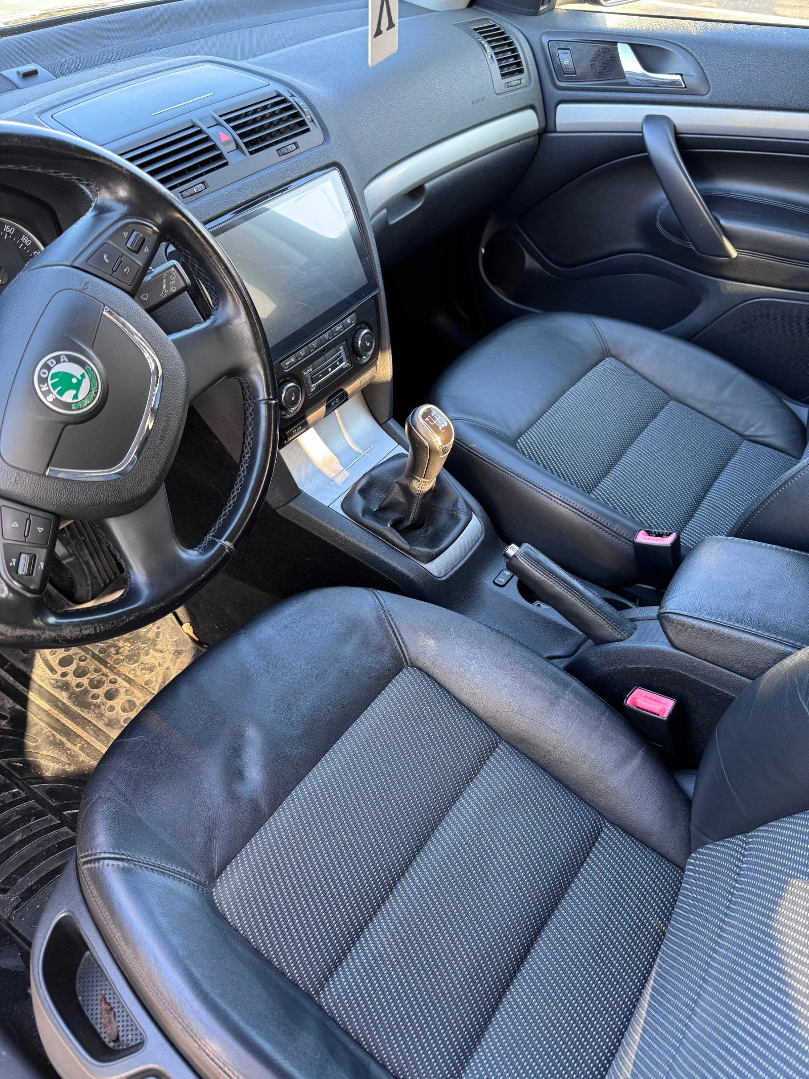 Skoda Octavia, снимка 8 - Автомобили и джипове - 54451934