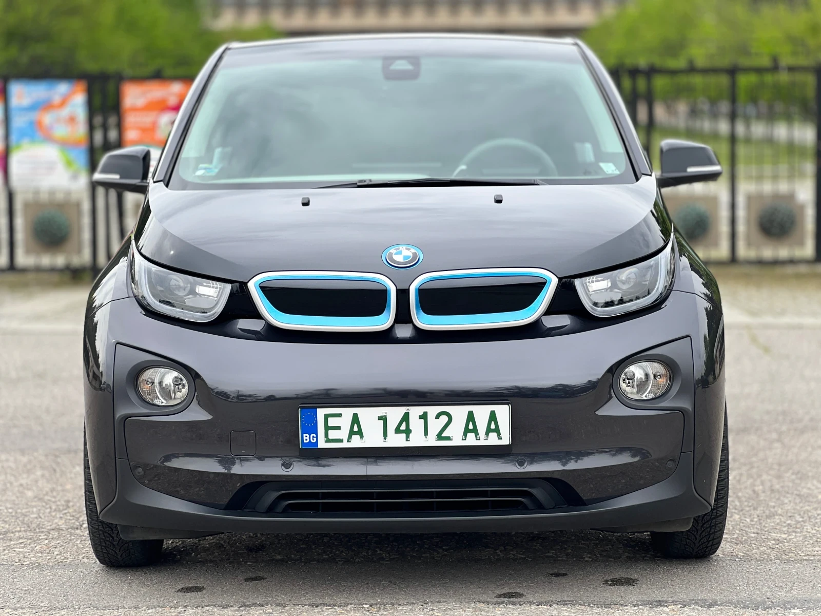 BMW i3 60AH* CAMERA* CARBON* ПОДГРЕВ, снимка 2 - Автомобили и джипове - 54475435
