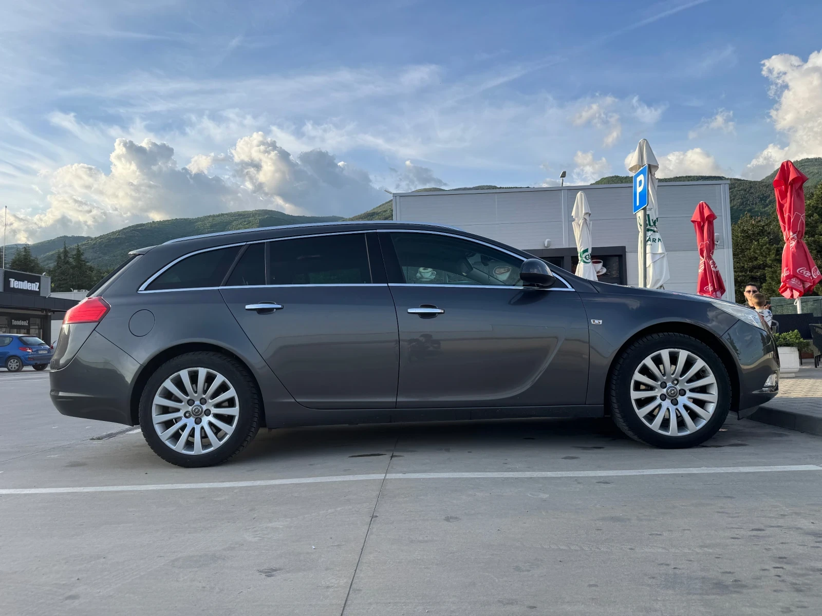 Opel Insignia 2.0 CDTi 160кс, снимка 5 - Автомобили и джипове - 54672194