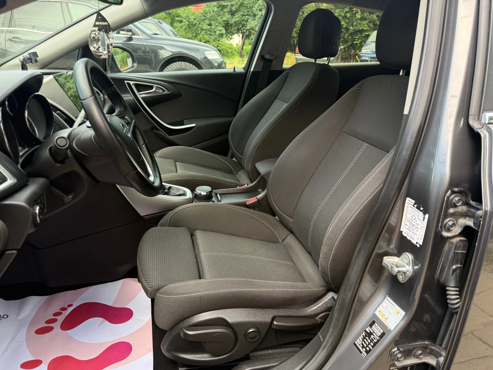 Opel Astra J 1.7CDTI, снимка 7 - Автомобили и джипове - 55105320