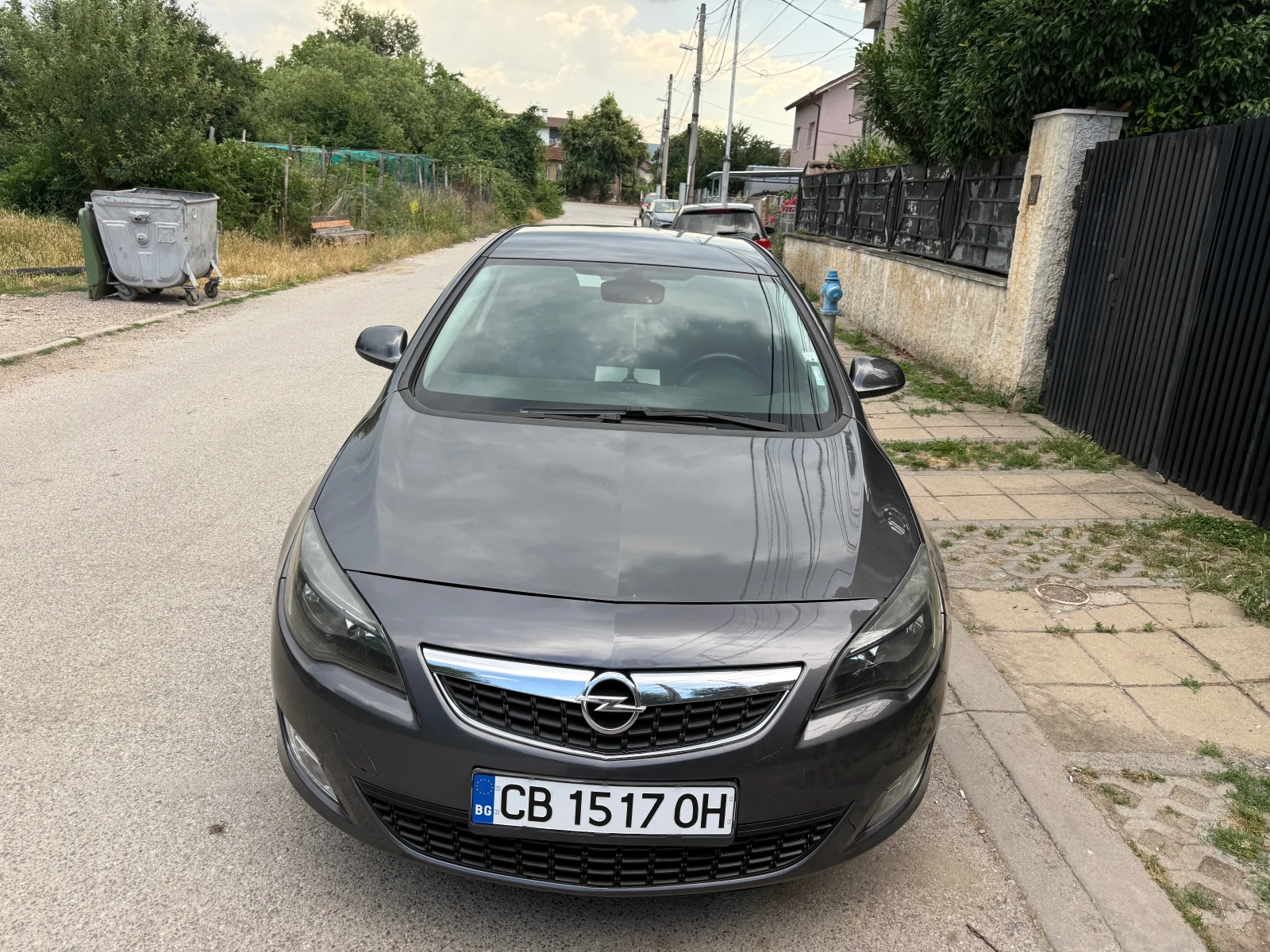 Opel Astra J 1.7CDTI, снимка 2 - Автомобили и джипове - 55105320