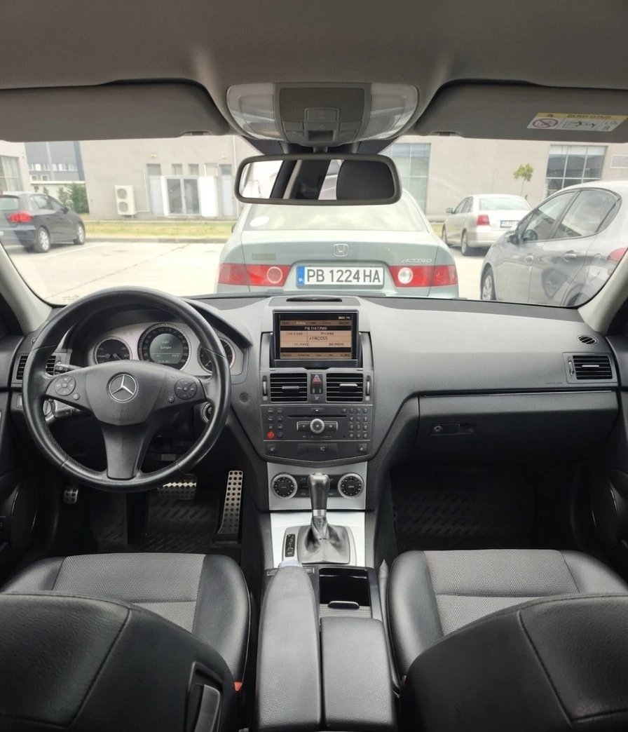 Mercedes-Benz C 220 Avantgarde, снимка 7 - Автомобили и джипове - 55472081