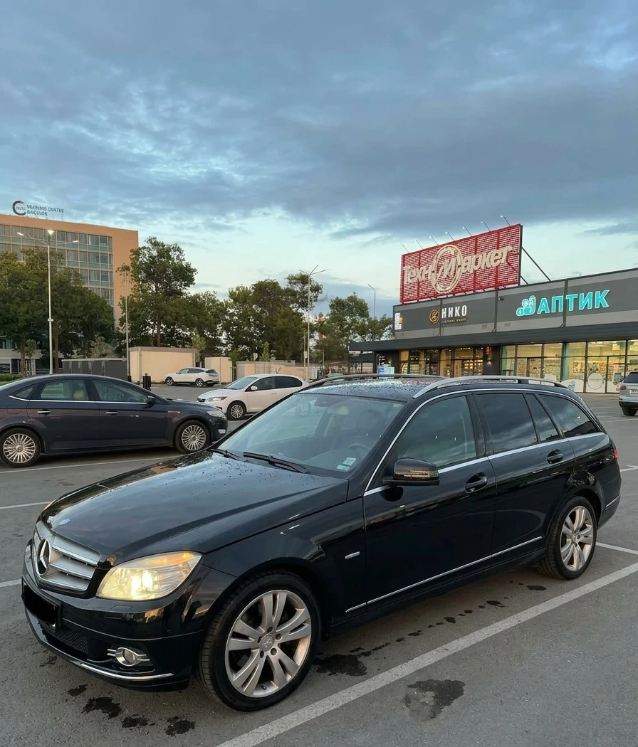 Mercedes-Benz C 220 Avantgarde, снимка 3 - Автомобили и джипове - 55472081