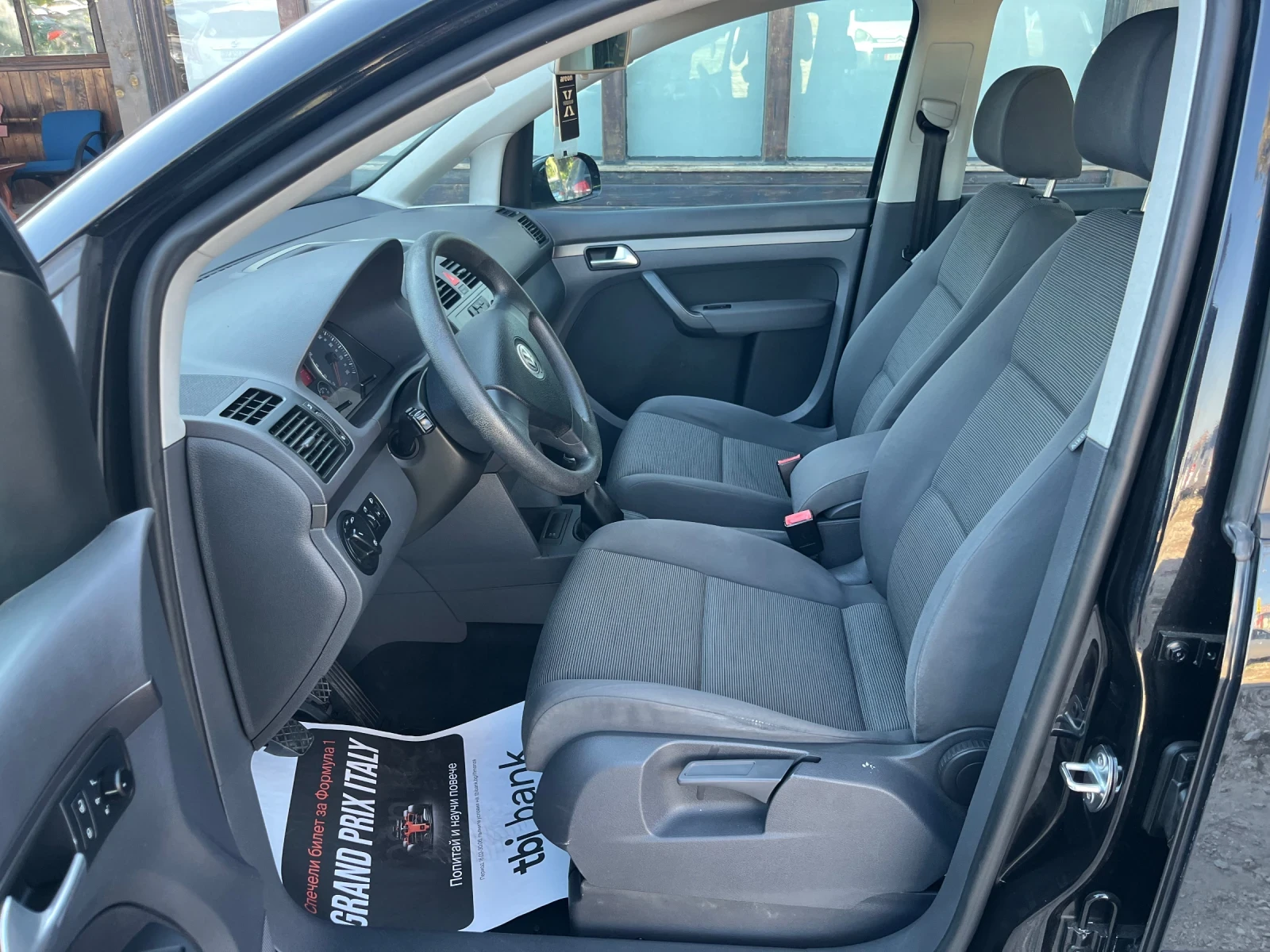 VW Touran 1.9TDI, снимка 7 - Автомобили и джипове - 55695671
