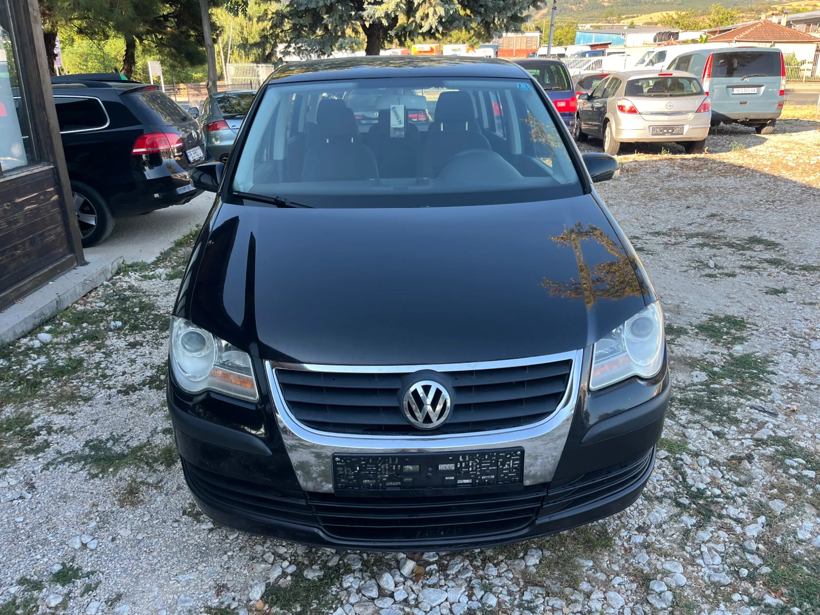 VW Touran 1.9TDI, снимка 2 - Автомобили и джипове - 55695671