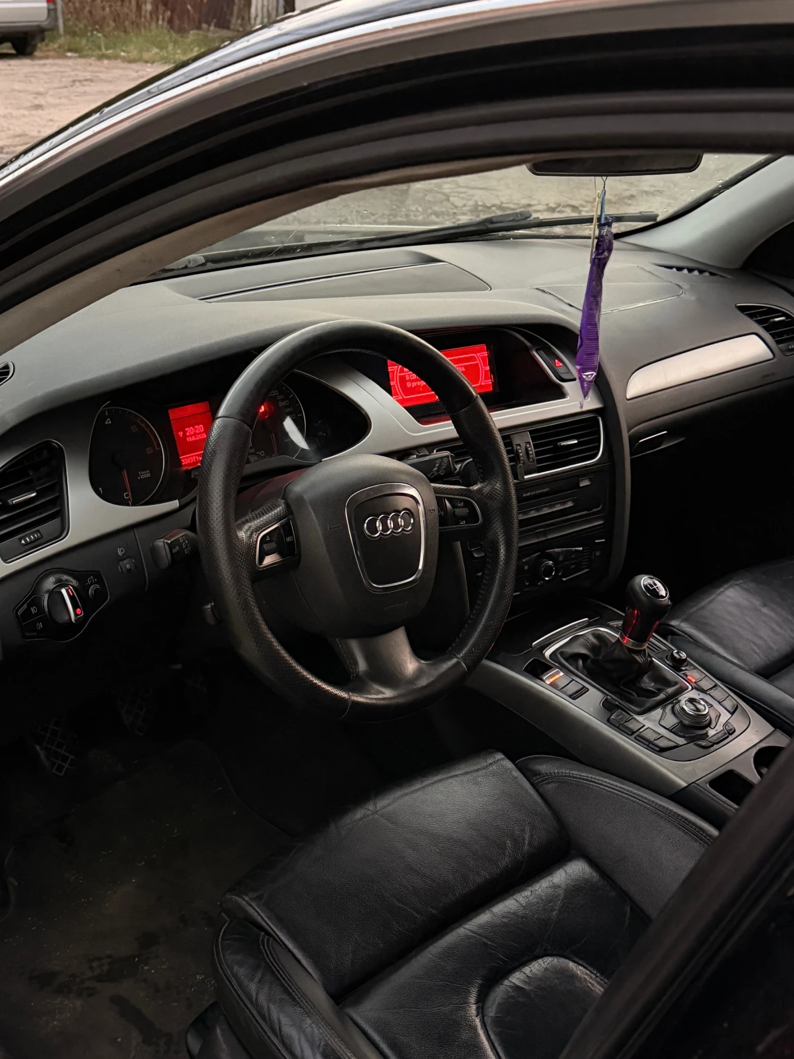 Audi A4, снимка 3 - Автомобили и джипове - 55961961