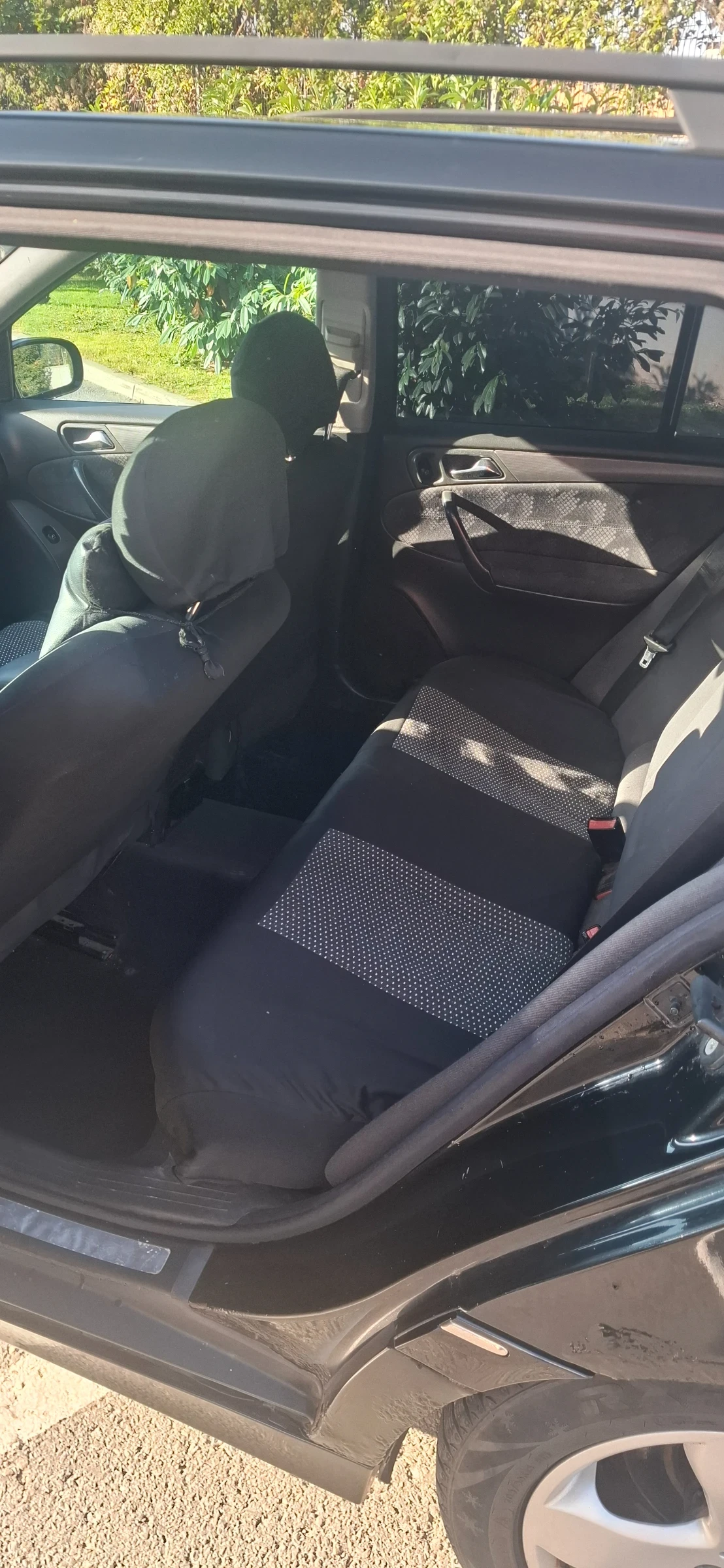 Mercedes-Benz C 220, снимка 5 - Автомобили и джипове - 56322834