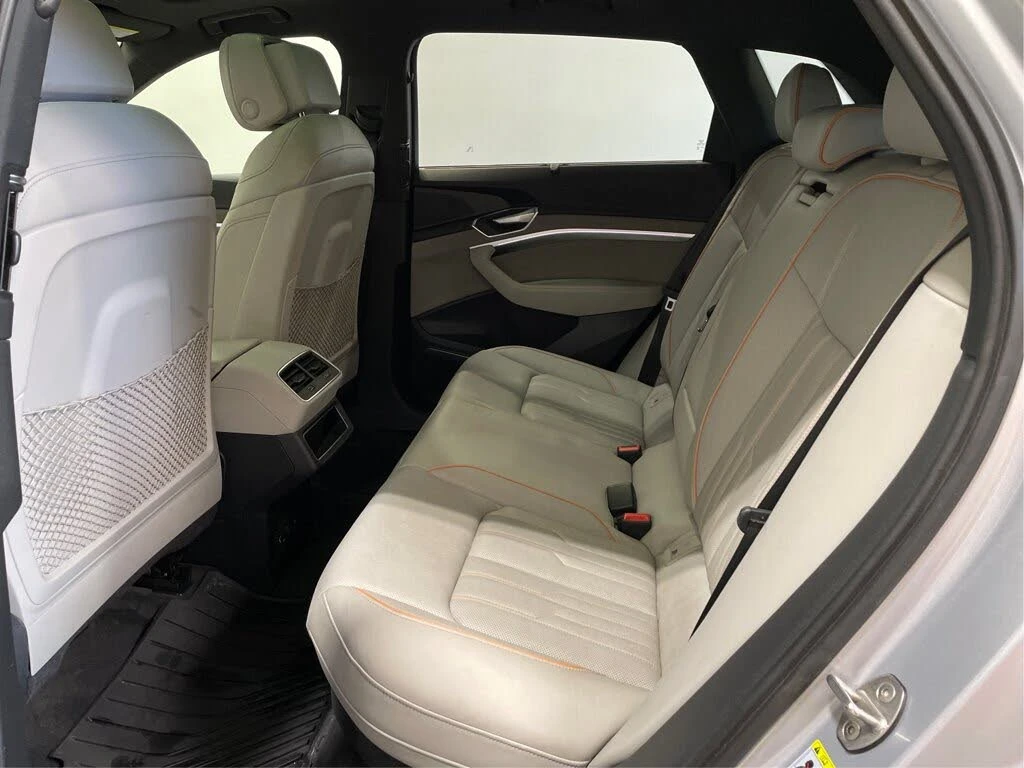 Audi E-Tron SUV* TECHNIK* S LINE* �����* B&O* 360* ������ ���� | Mobile.bg � ����������� 16