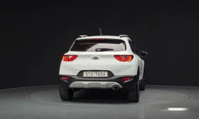 Kia Stonic Diesel 1.6 Prestige * НАЙ-ДОБРА ЦЕНА В БЪЛГАРИЯ* , снимка 4