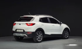 Kia Stonic Diesel 1.6 Prestige * НАЙ-ДОБРА ЦЕНА В БЪЛГАРИЯ* , снимка 2