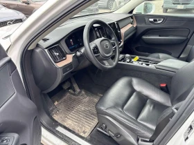 Volvo XC60 B6 AWD Plus Bright Theme  CARFAX, снимка 5