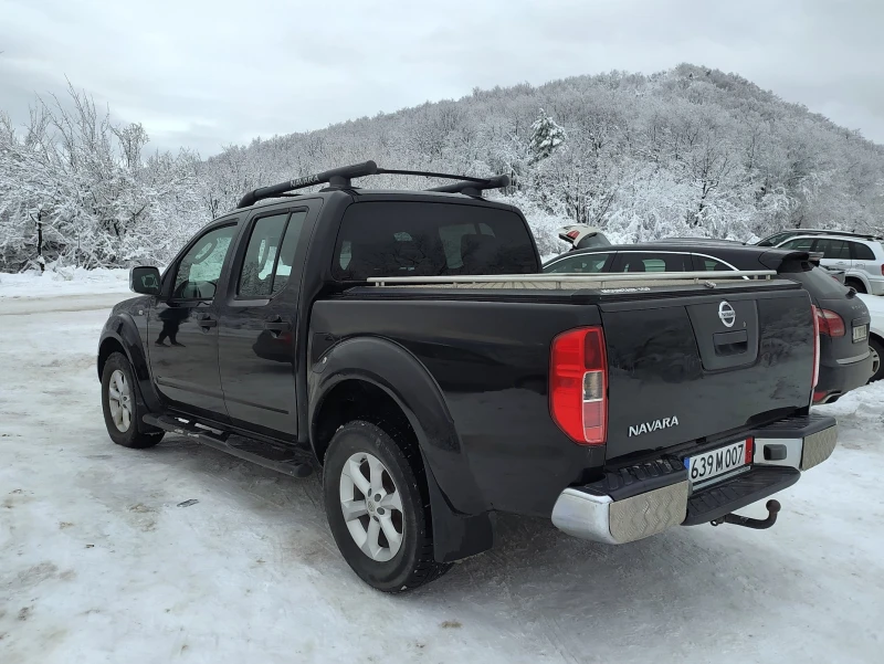 Nissan Navara 2.5d Automat, снимка 4 - Автомобили и джипове - 48483622