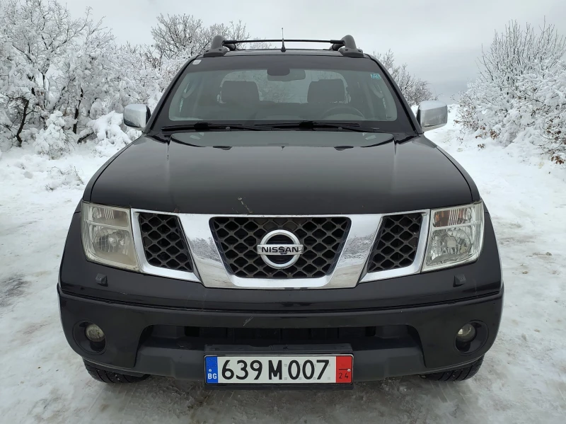 Nissan Navara 2.5d Automat, снимка 1 - Автомобили и джипове - 48483622