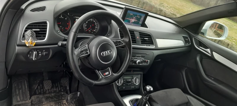 Audi Q3, снимка 4 - Автомобили и джипове - 52810515