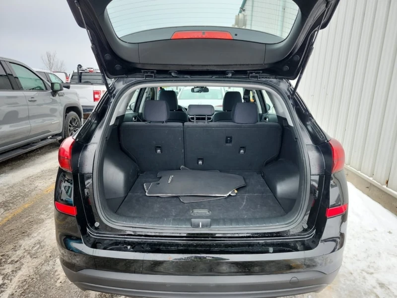 Hyundai Tucson * ESSENTIAL * CARFAX * ЦЕНА ДО БГ, снимка 14 - Автомобили и джипове - 52878225