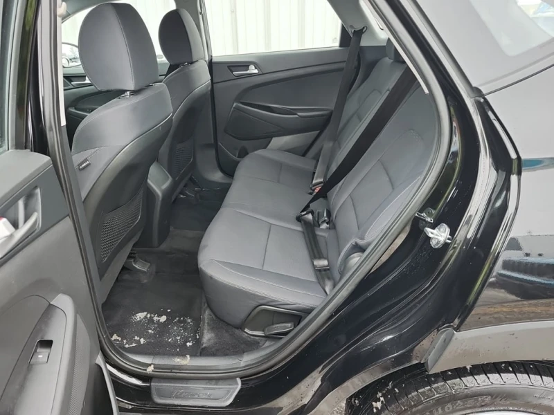 Hyundai Tucson * ESSENTIAL * CARFAX * ЦЕНА ДО БГ, снимка 13 - Автомобили и джипове - 52878225
