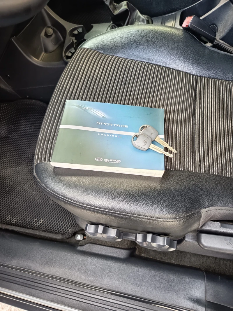 Kia Sportage 2.0/141k.c/4x4/, снимка 7 - Автомобили и джипове - 53301385