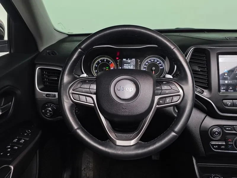 Jeep Cherokee  2.4 Longitude High Awd, снимка 13 - Автомобили и джипове - 56288507