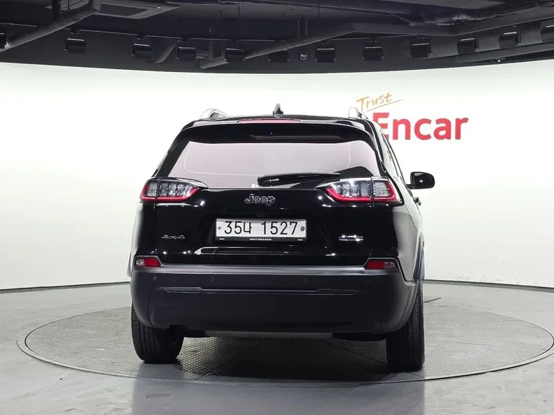 Jeep Cherokee  2.4 Longitude High Awd, снимка 4 - Автомобили и джипове - 56288507