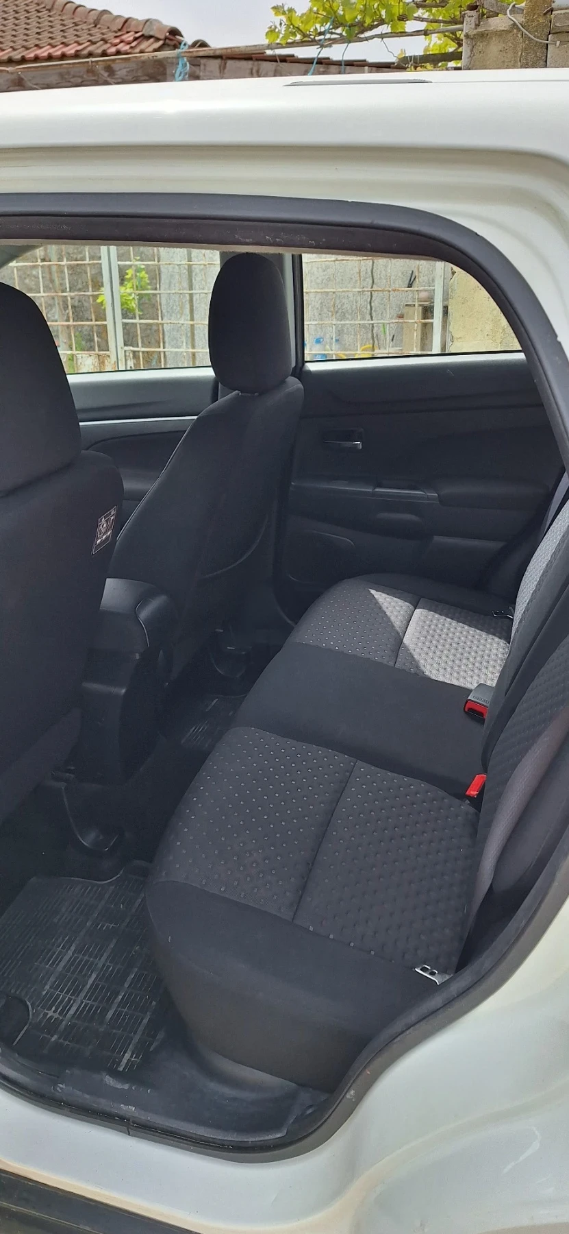 Mitsubishi ASX 1.8D 4x4 - изображение 7