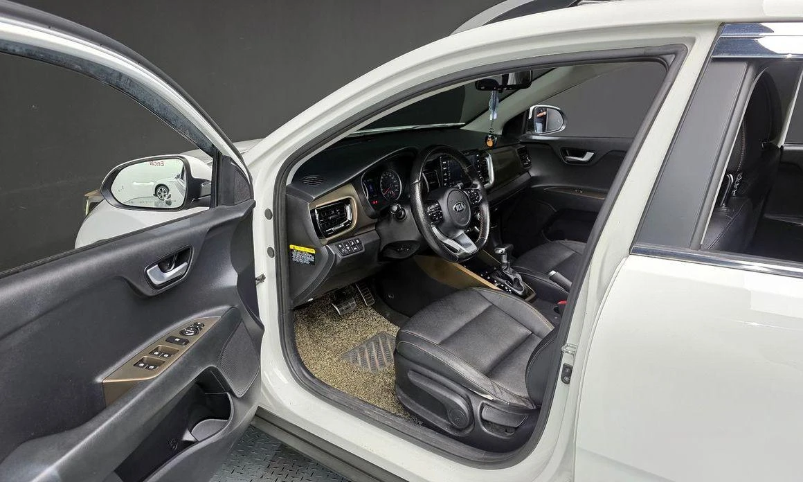 Kia Stonic Diesel 1.6 Prestige * -   *  | Mobile.bg   10