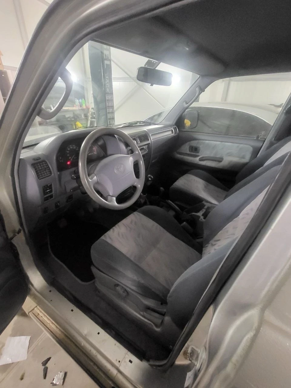 Toyota Land cruiser J90 - изображение 6